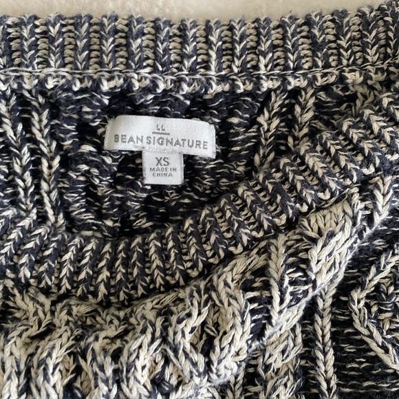 L.L. Bean signature cotton cable sweater | black | white | cozy | winter | XS - Picture 2 of 4